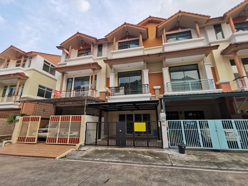 Townhouse vs Townhome: Breaking Down The Difference | KaiBaanThai