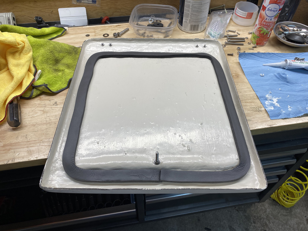 B481E779-19A2-4A41-948E-00FDD91198FF