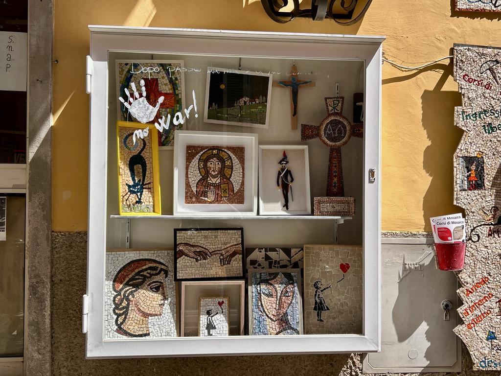 Жаркий сентябрь на побережье Тирренского моря.