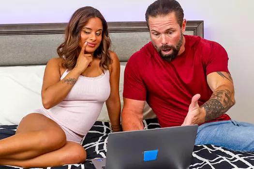 Nookies – Isabella Jules – Sexy Laptop Seduction