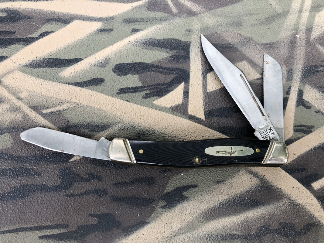 Buck-301-Schrade-1st-variation.jpg