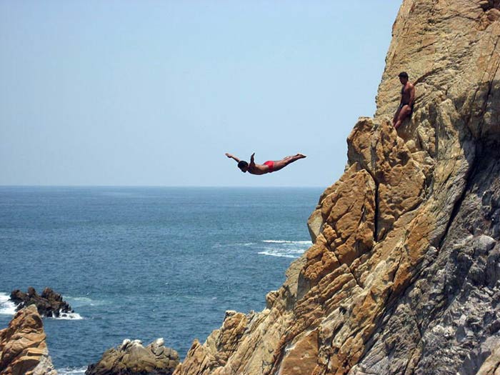 http://www.immaginidalmondo.net/luoghi/foto/messico/Acapulco-i-tuffatori.jpg