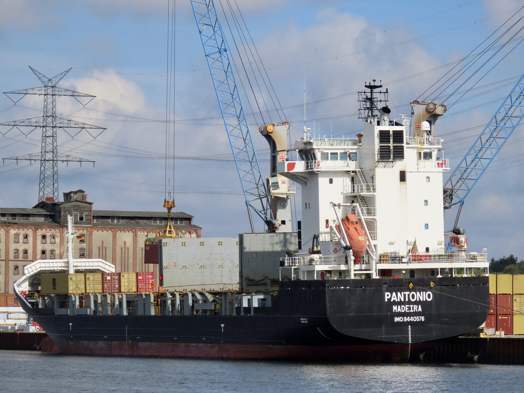 CC16E200-2D36-439D-912B-96FE438E5817