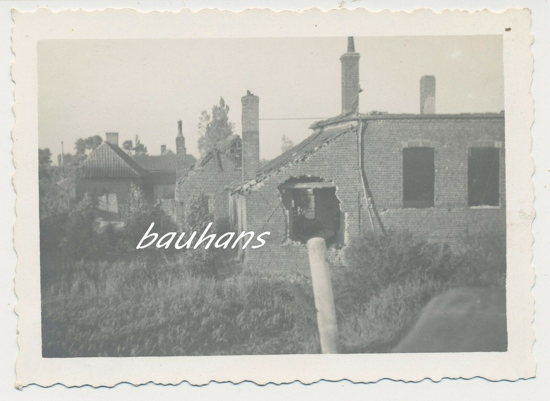 Foto Frankreich zerstörte Häuser Ort2