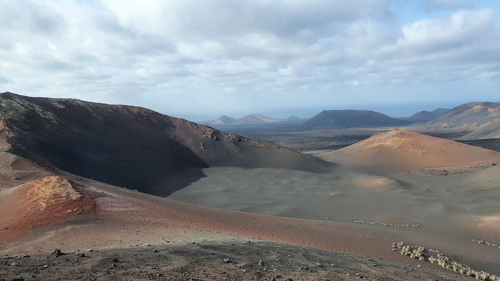 TIMANFAYA, ECHADERO DE CAMELLOS Y PLAYAS DEL PAPAGAYO: la galaxia de las playas - Lanzarote: pisar la Luna sin dejar La Tierra (1)