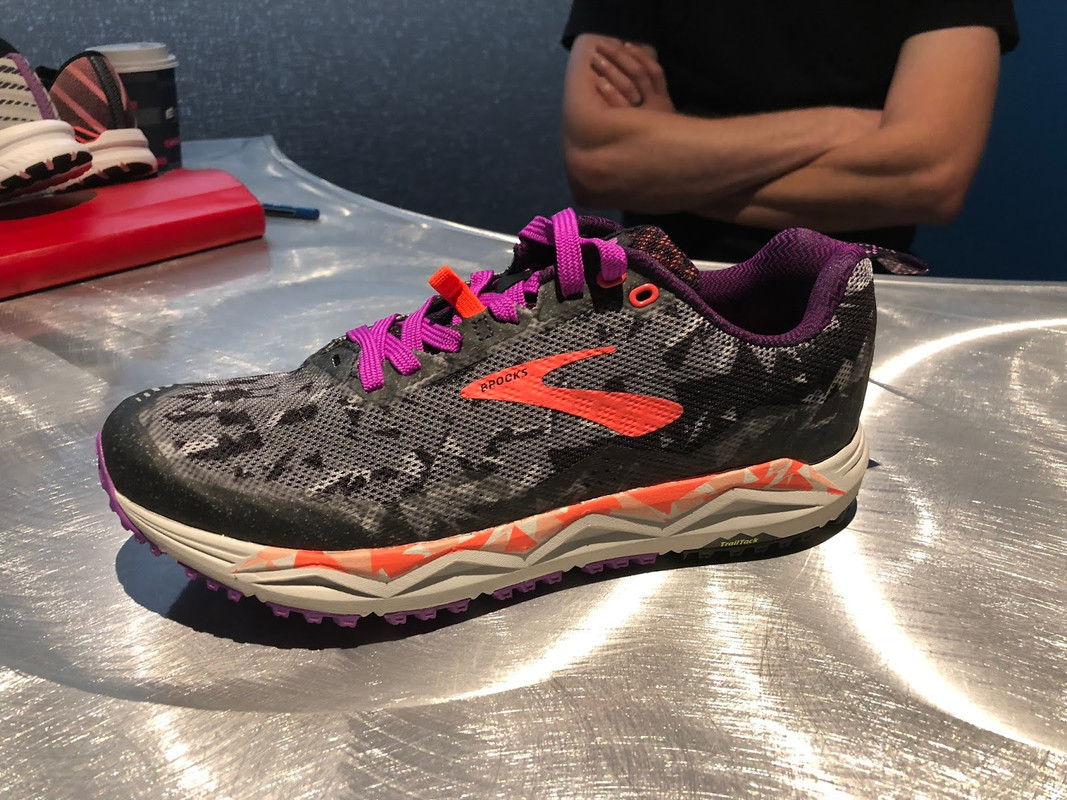 FB247CCD-B63D-438C-AD50-FE5BF8F12E0B