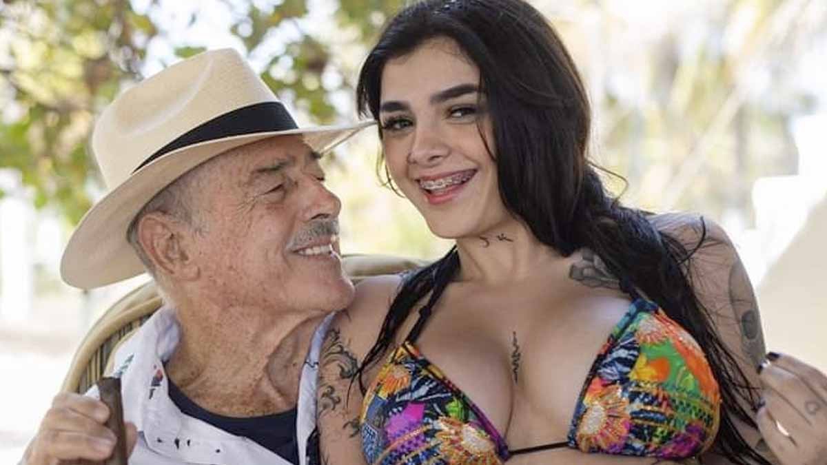 Karely Ruiz se niega a darle beso a un compañero, por serle fiel a Andrés García