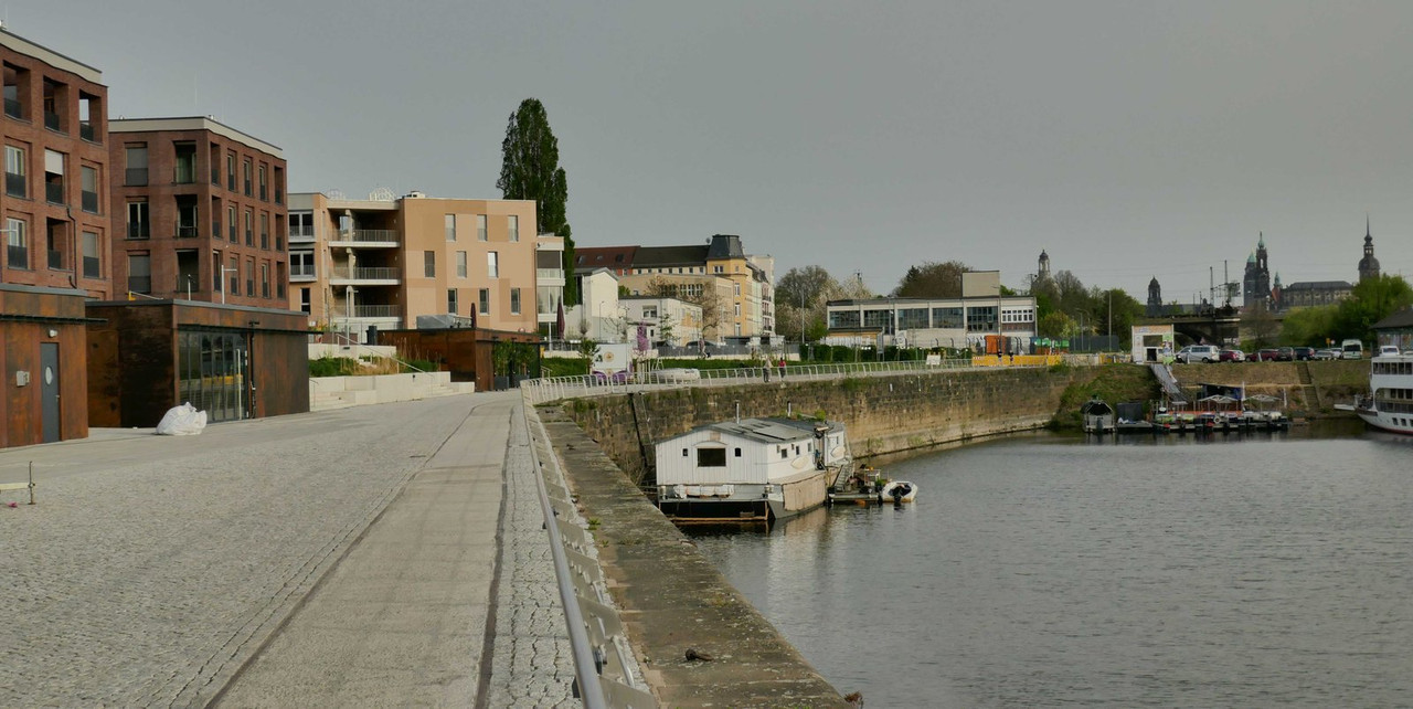 Bild: https://i.postimg.cc/L6WmskNL/P1190433.jpg