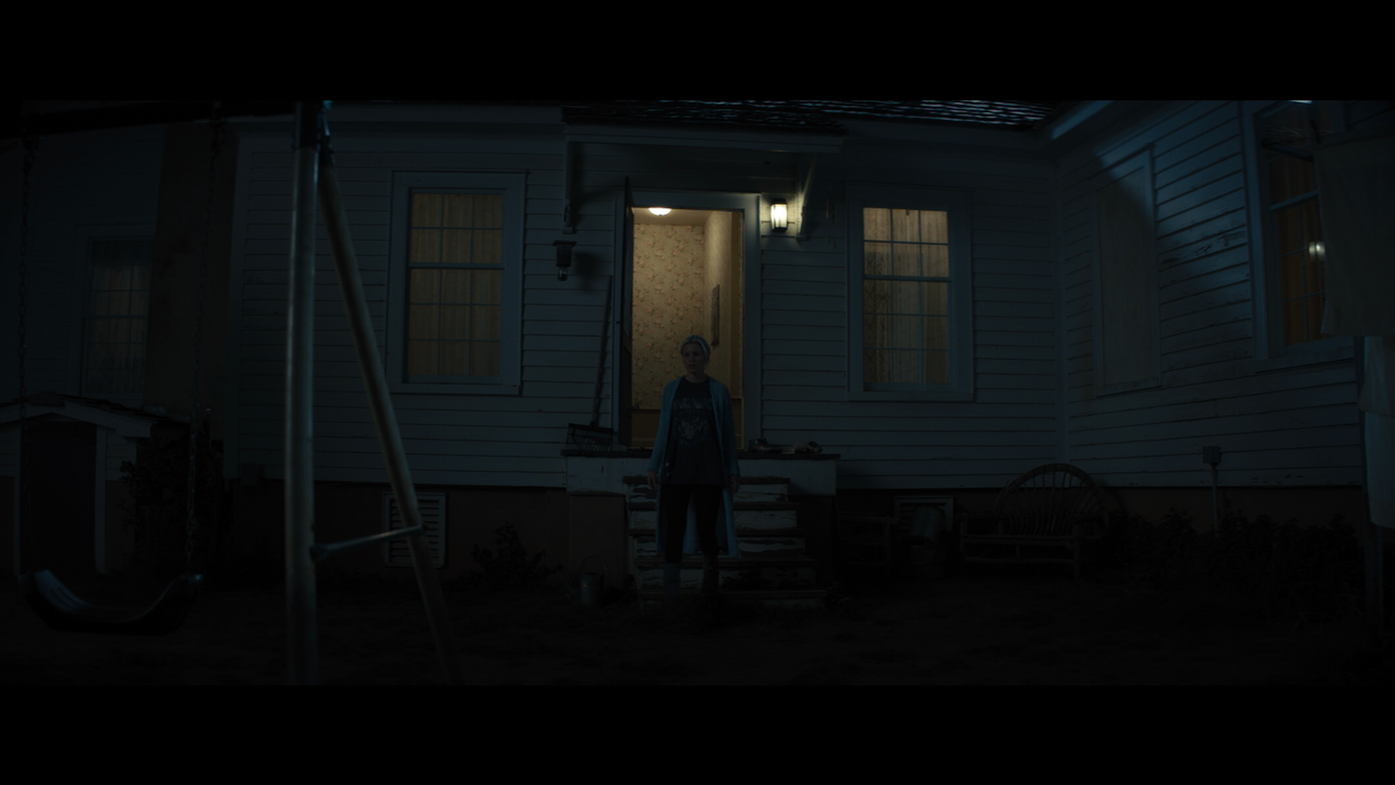 Brightburn.2019.2160p.UHD.BDRemux.TrueHD.Atmos.7.1.HYBRID.DoVi-DVT.mkv_000908.729