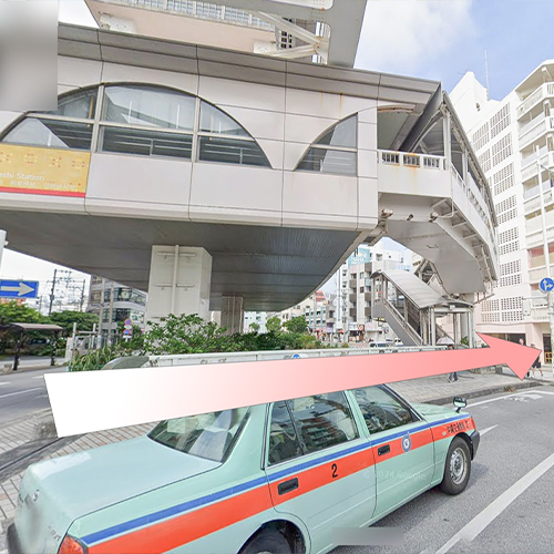 美栄橋駅周辺の街並み。58号線方面へ進む目印になる交差点付近