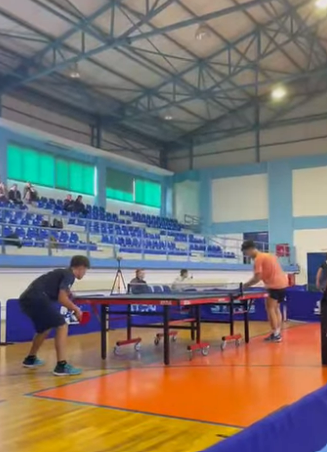 ΕΠΙΤΡΑΠΕΖΙΑ ΑΝΤΙΣΦΑΙΡΙΣΗ: ΠΡΩΤΑΘΛΗΤΗΣ ΧΙΟΥ Ο ΠΕΤΡΟΣ ΛΙΩΤΣΗΣ (ΒΙΝΤΕΟ)