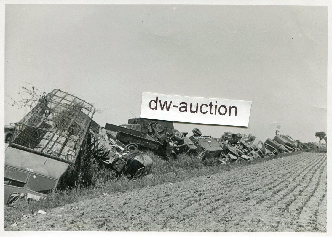 Dunkerque Dünkirchen , zerstörte Fahrzeuge 1