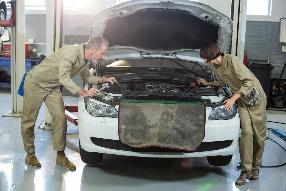 Essential Factors To Consider For Hiring The Top Notch Auto Restoration Services