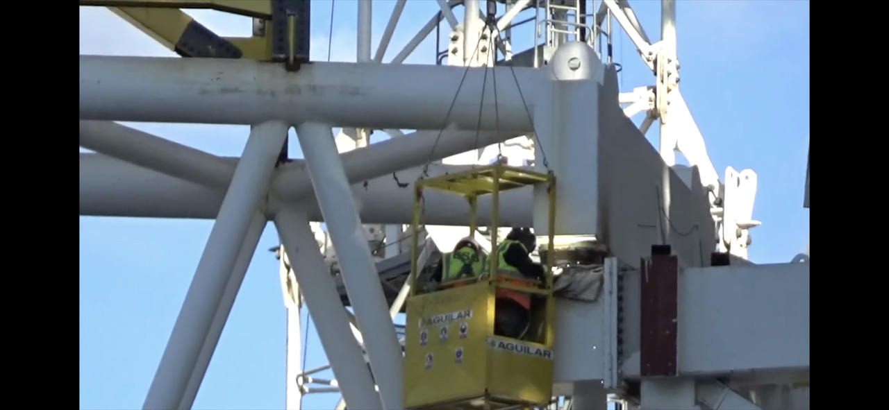 E5934410-C39A-414C-9889-AFF57989A50E