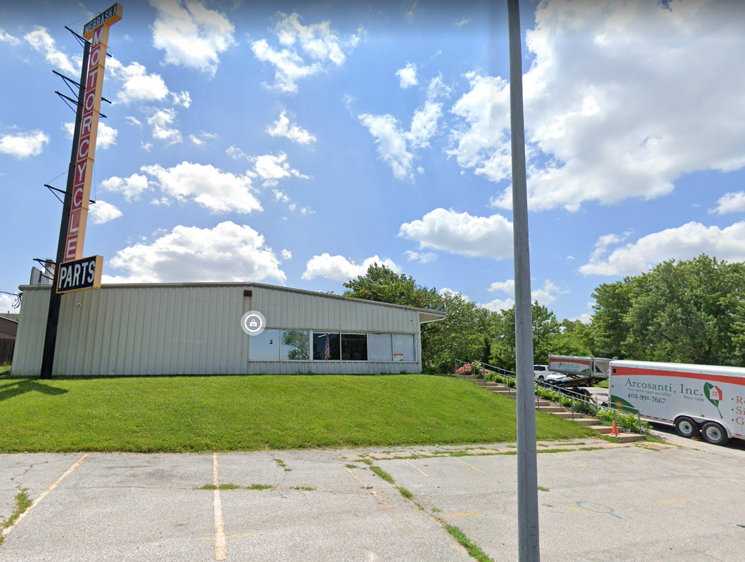 Muth8505GStreet