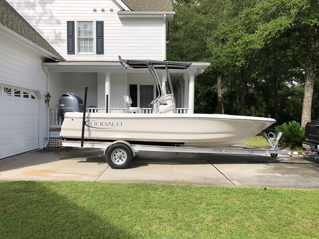 Robalo-Cayman-206-S-ready-for-first-voyage.jpg