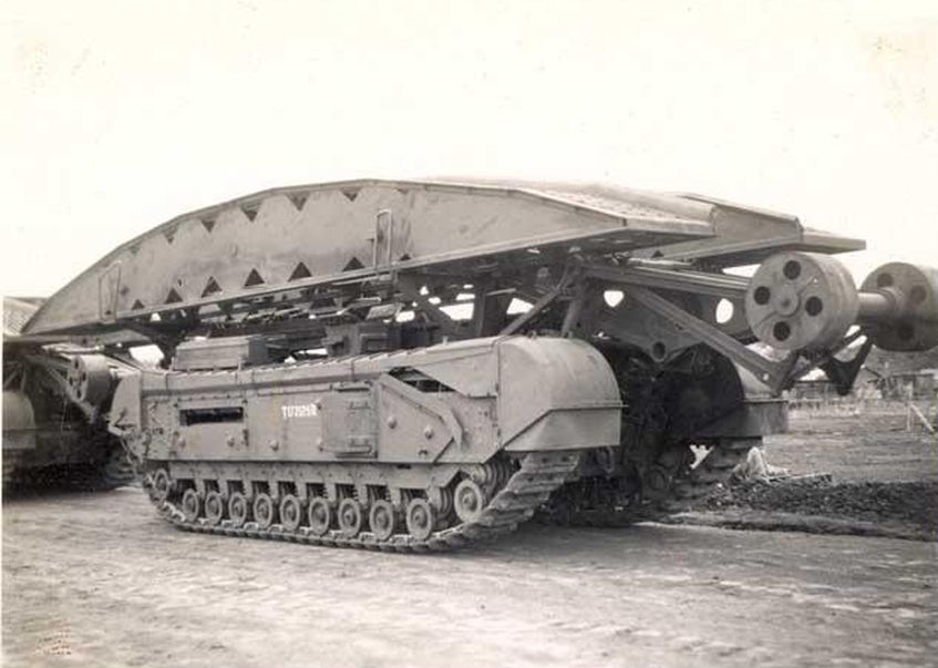 yGadJH1Wcks0137919772428P9018