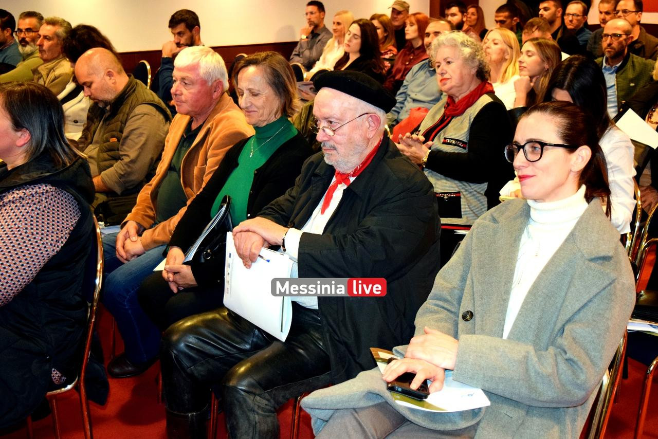 ANAPTYKSIAKH DSC 0210