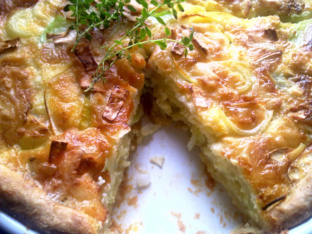 Kohlrabiquiche mit Zwiebeln Kohlrabiquiche mit Zwiebeln