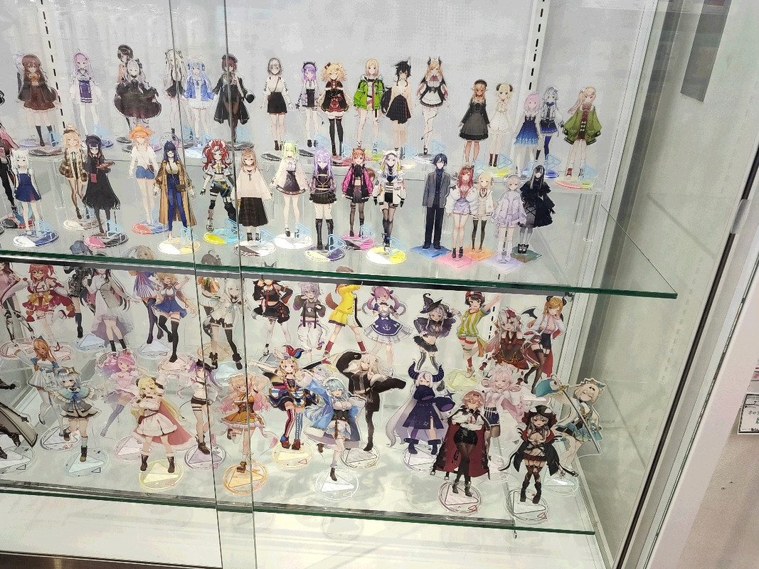 Hololivers' acrylic display