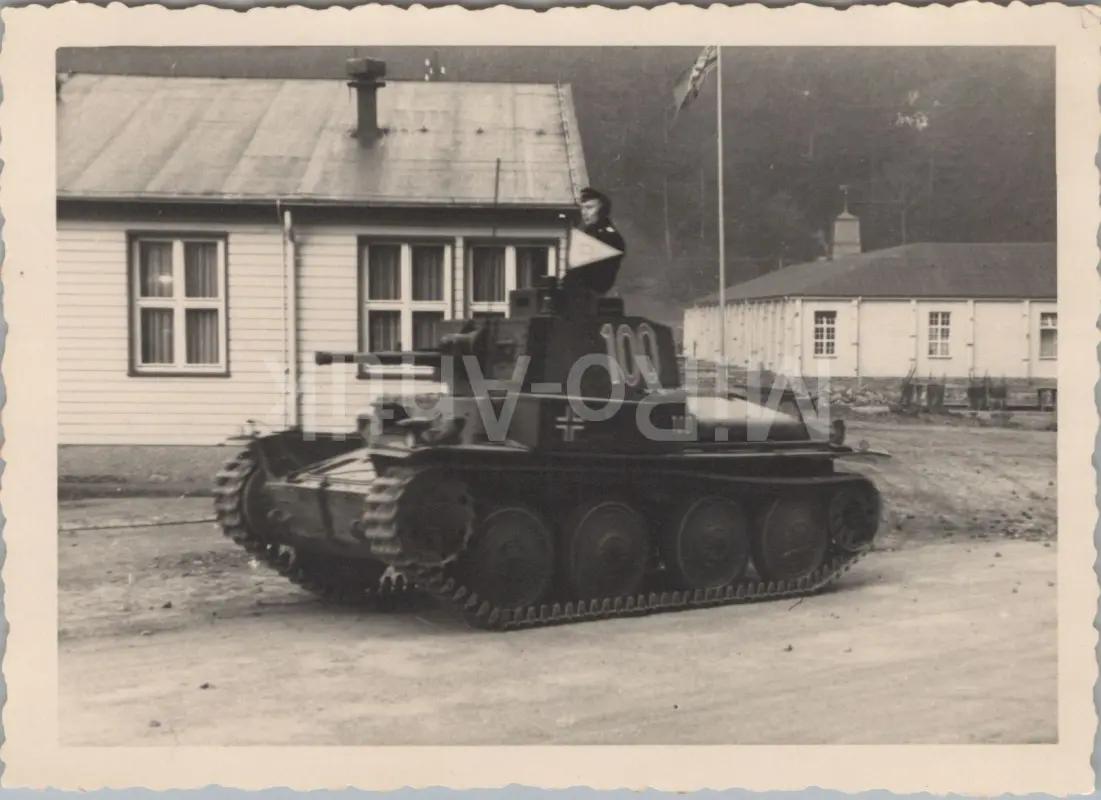2-Flak Abtlg. (mot), Beute Panzerkampfwagen 38 (t) Nummer 100 XT55220