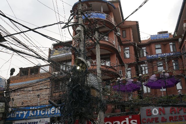 INDIA Y NEPAL POR LIBRE: 21 INTENSOS DIAS Y UNA TOTAL AVENTURA - Blogs of Indian Subcontinent - Día 2- Llegada a Katmandú. Plaza Durbar y Thamel (1)