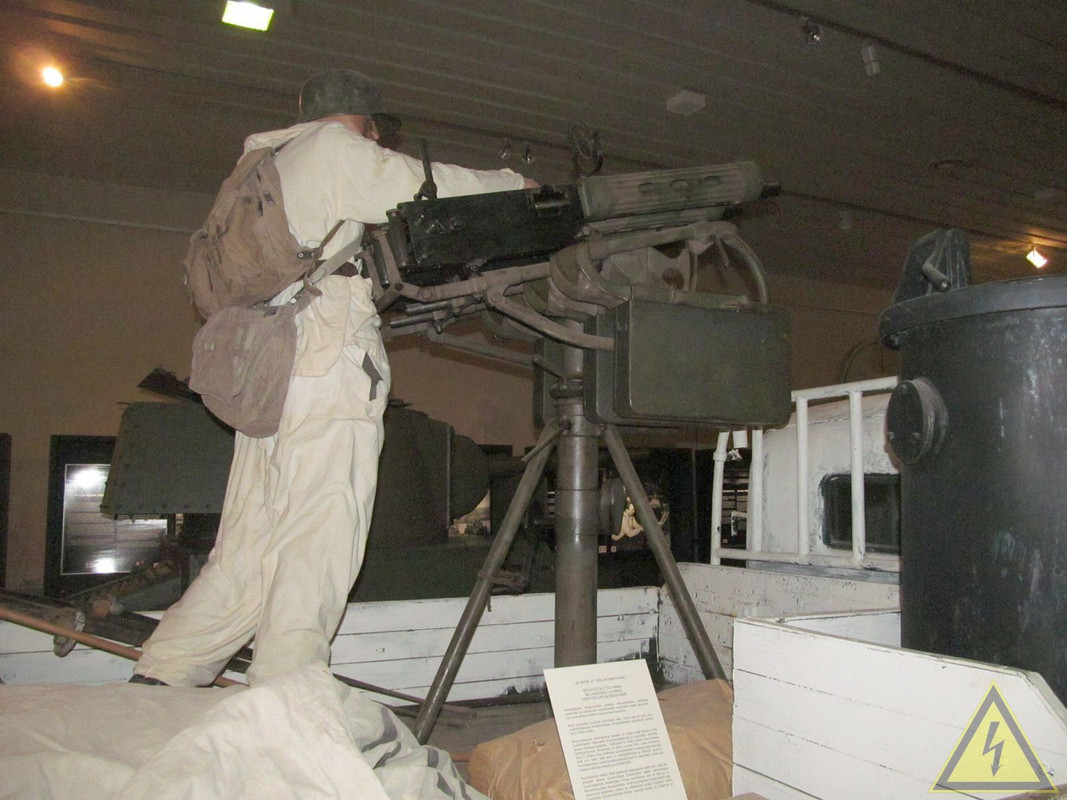 Ford_V8_Helsinki_113