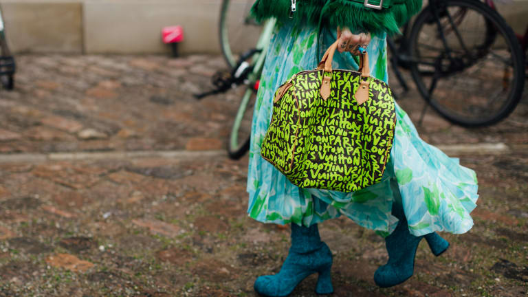 Accessorizing Your Retro Glamour Outfit