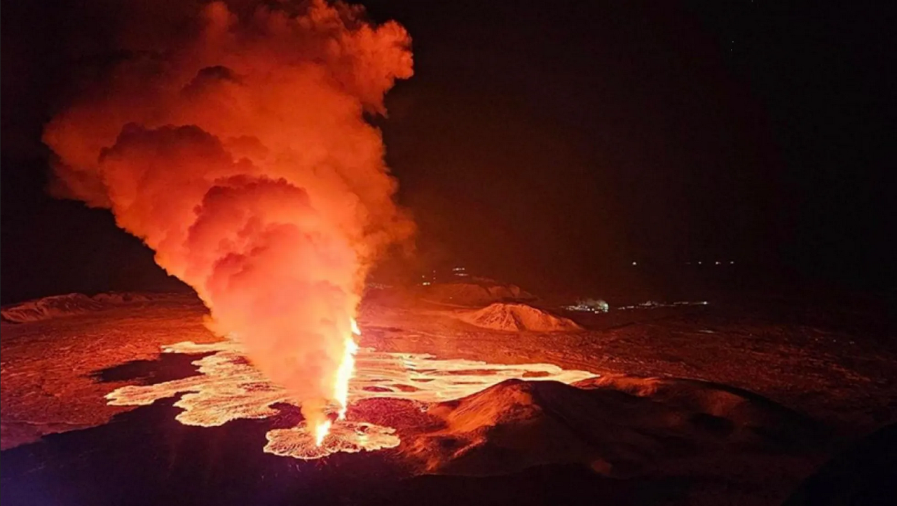 Reportan nueva erupción de lava en Islandia, es la tercera vez en tres meses