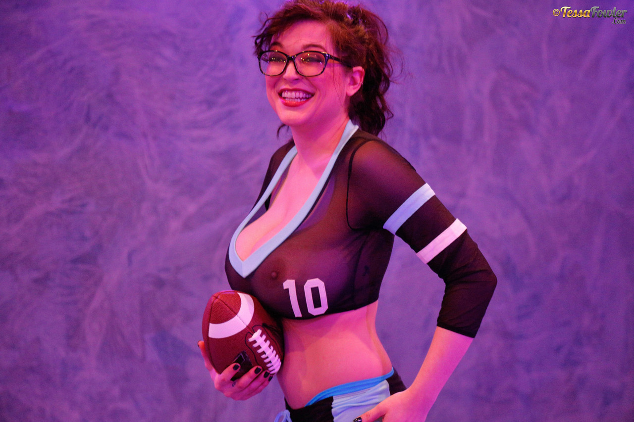 tessa fowler big game BTS set 1 002