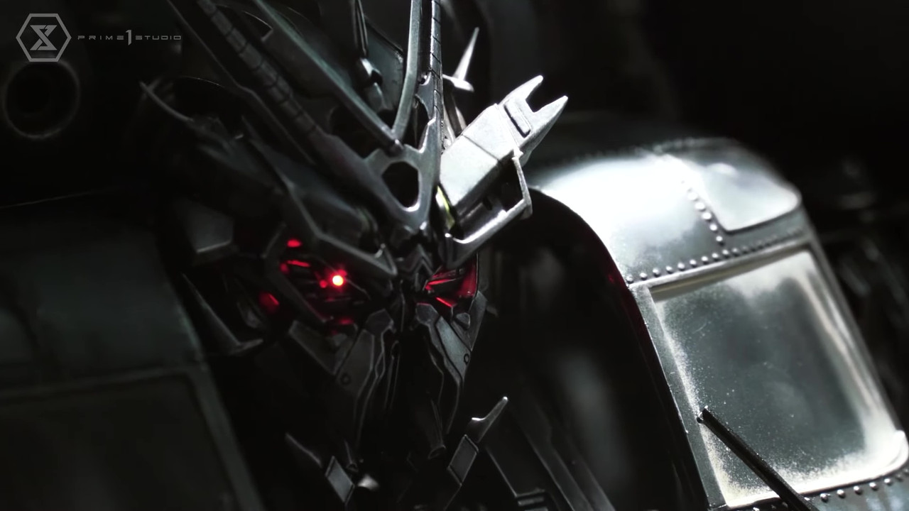 Prime-1-Studio-Transformers-2007-Blackout-13