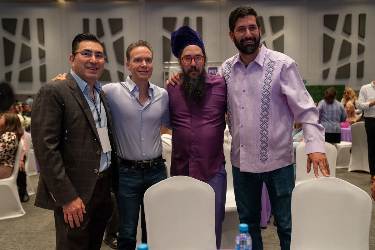 Dialoga PES en Baja California con corcholatas y aspirantes opositores