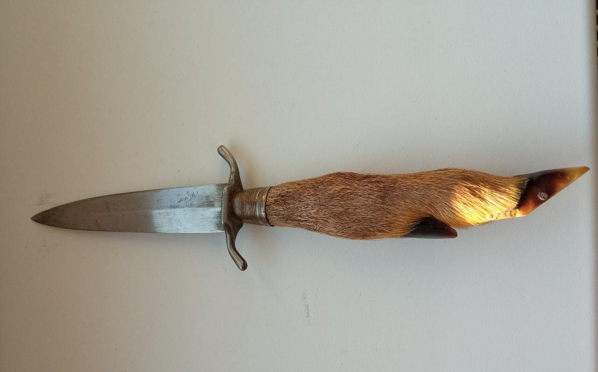 lovecky-stary-nuz-220397614 (1)