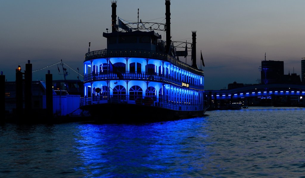 blue-ferry.jpg