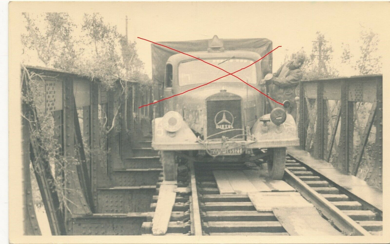 Foto PK 2,Wk Deutsche Wehrmacht Mercedes LKW Sdkfz Eisenbahnbrücke