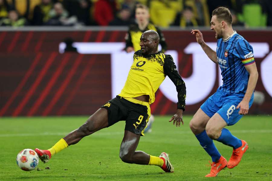 RB Leipzig vs Dortmund, 00h30 ngày 22/02