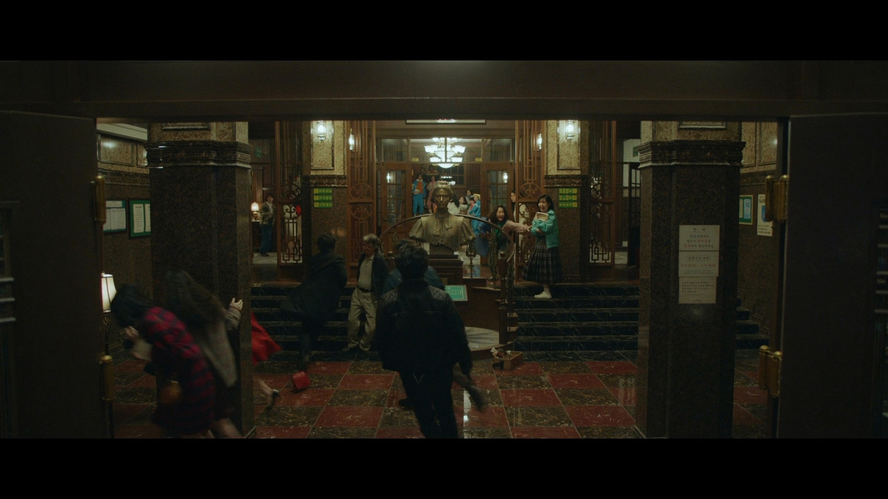 Snowdrop.S01E02.1080p.DSNP.WEB-DL.AAC2.0.H.264-NM21-Vi.mkv_snapshot_00.11.02.985