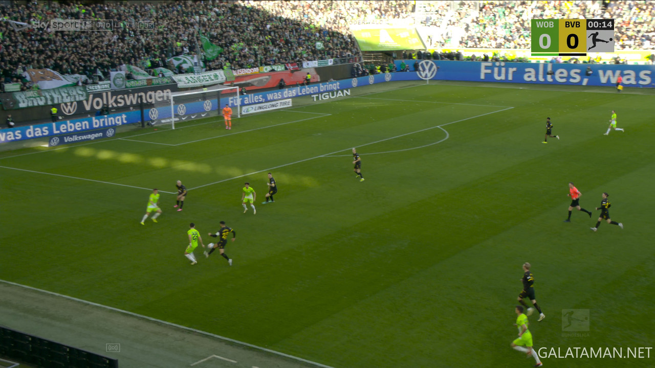 [Image: 02-17-15-11-00-VIP-DE-Sky-Bundesliga-UHD...45-877.jpg]