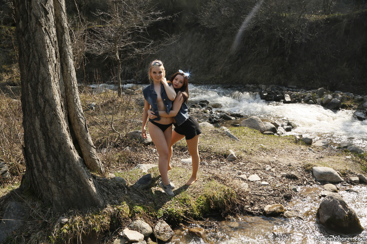 MarvelCharm_Anita-Rebecca-Playmates-034