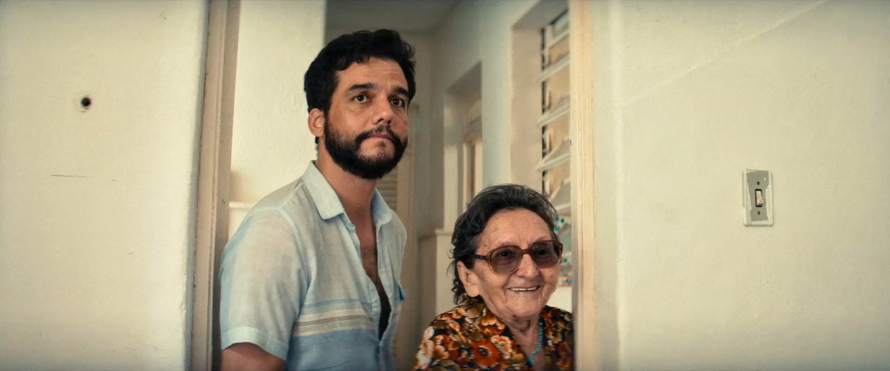 The Secret Agent 2025 WebRip [Hindi + Portuguese] 480p 720p ESub Screenshot
