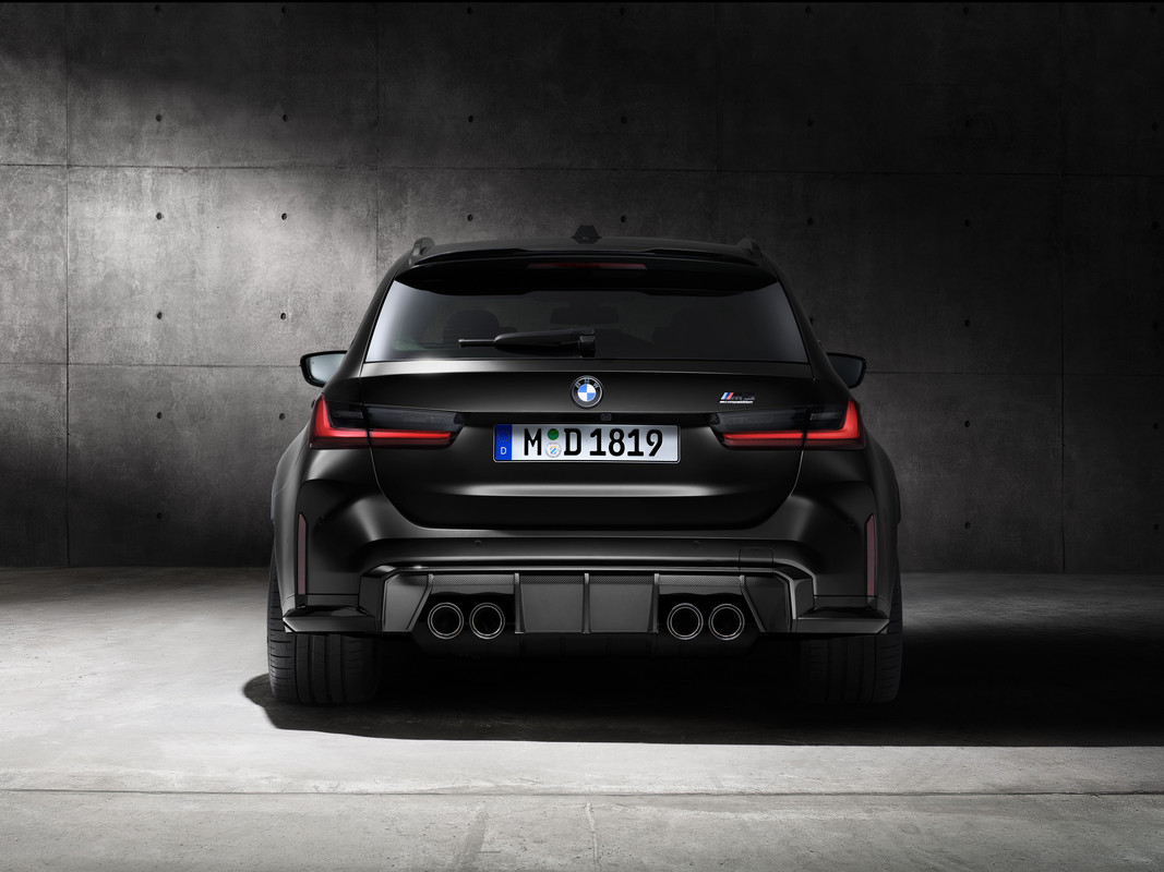P90468291_highRes_the-first-ever-bmw-m