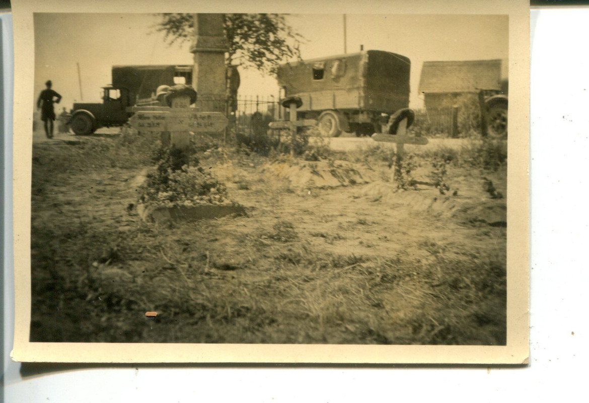 Orig.Foto Heldengräber mit Barett Panzertruppe b