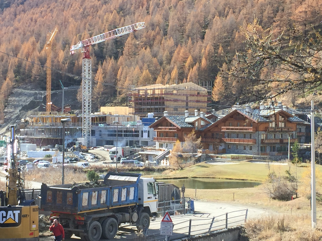 8B4E725C-E445-4D74-B578-5D2FFFC092F8