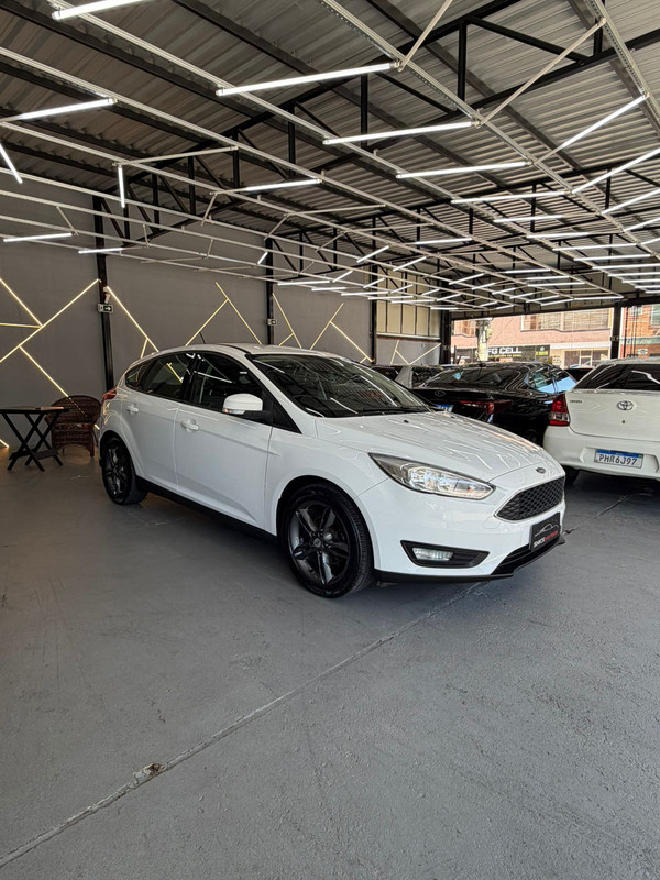 Ford Focus - Foto principal