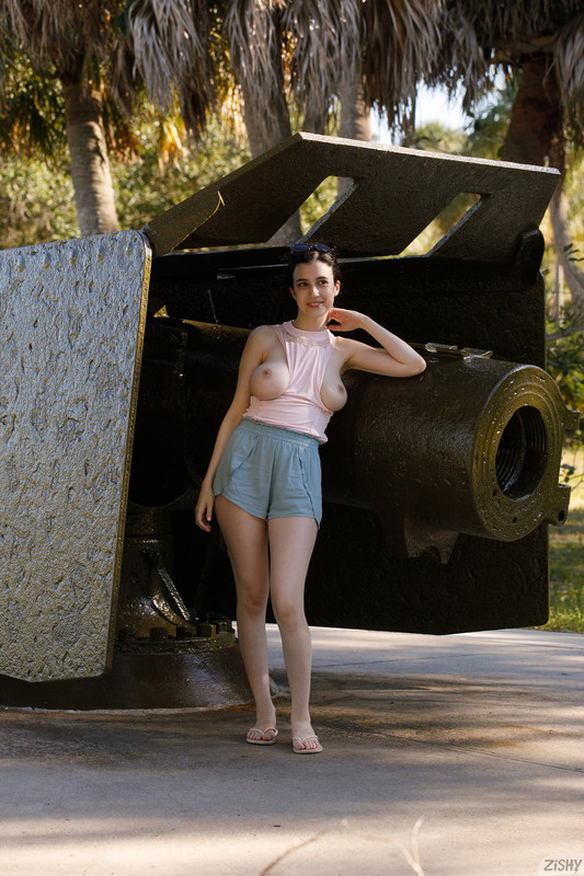 full_026_21354807233679