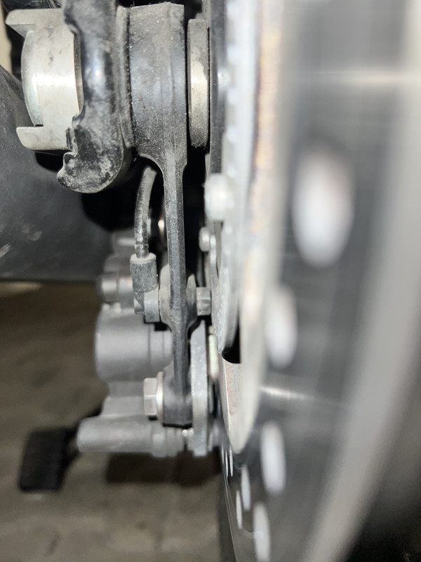 996EC6FE-4122-4A81-917D-E2E3F509EEED