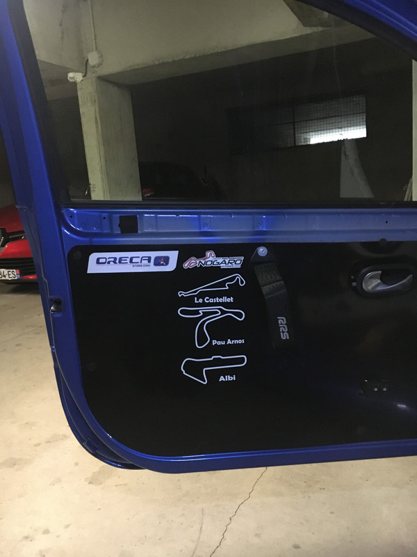 28CB8BD2-7C62-4851-859B-9370E380EE61