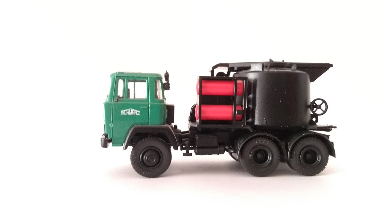Mach (8109)