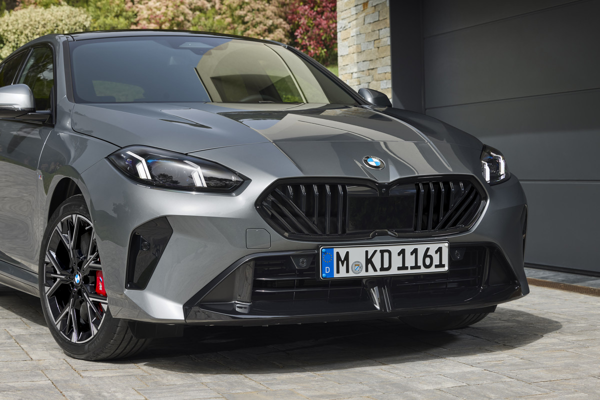P90550863_highRes_the-all-new-bmw-1-se
