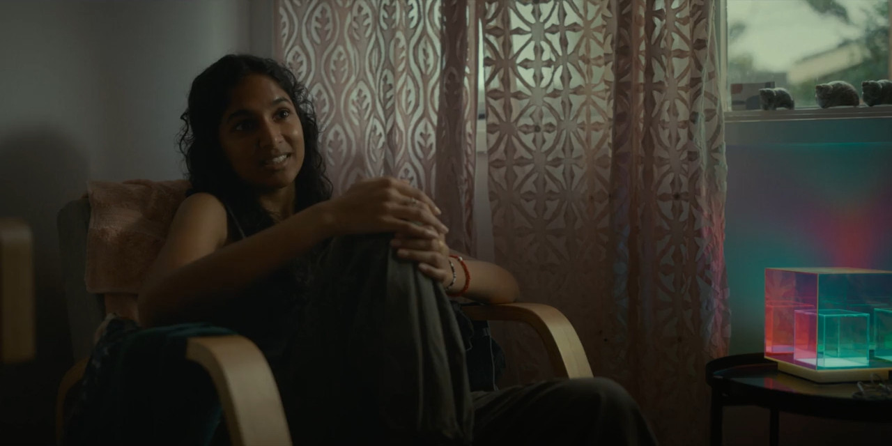 Playing Gracie Darling (2025) Season 1 [Hindi + English] WebRip 480p 720p ESub - Complete Screenshot